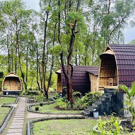 Bamboo Austin Mountbatur Villa